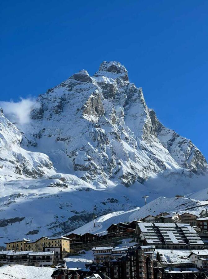 Giomein Sporting Red House Breuil-Cervinia Exterior photo