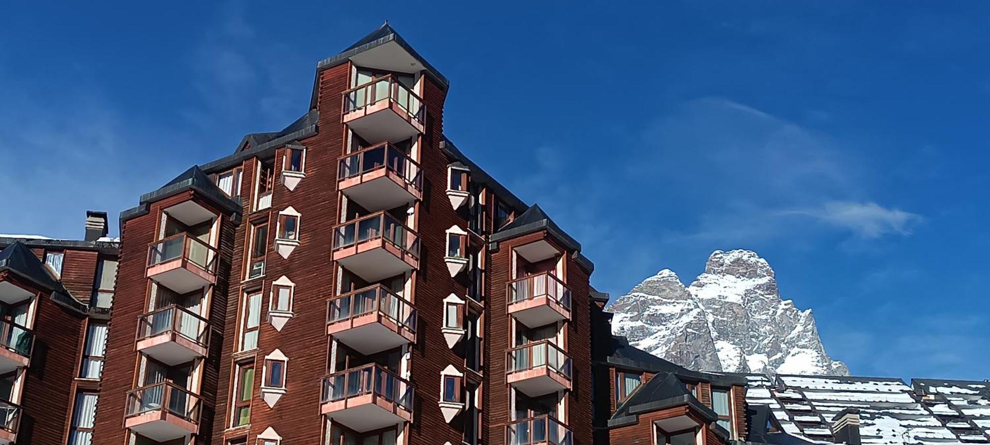 Giomein Sporting Red House Breuil-Cervinia Exterior photo